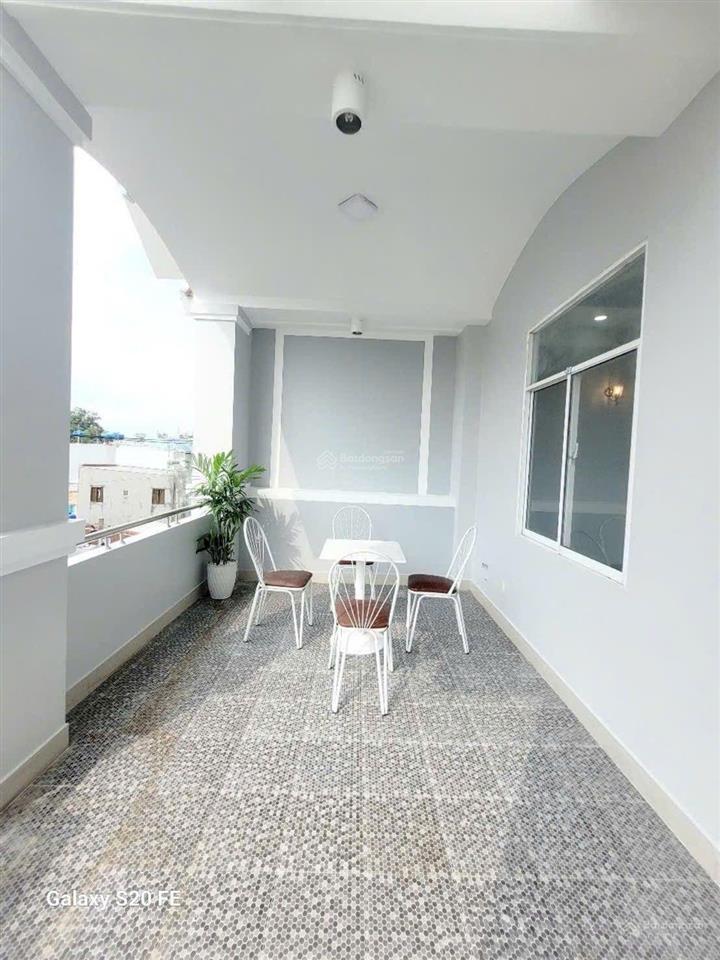 Giảm 400 triệu chỉ còn 7,99 t.ỷ (tl). nhà cạnh phú mỹ hưng, dt ngang 5 hiếm. hẻm ô tô tránh nhau.