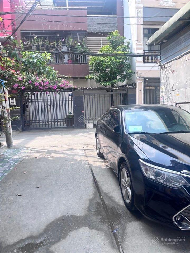 Nhà đẹp 5pn  đường xe hơi  cách phú mỹ hưng 10 phút, 66m2, chưa đến 7 tỉ