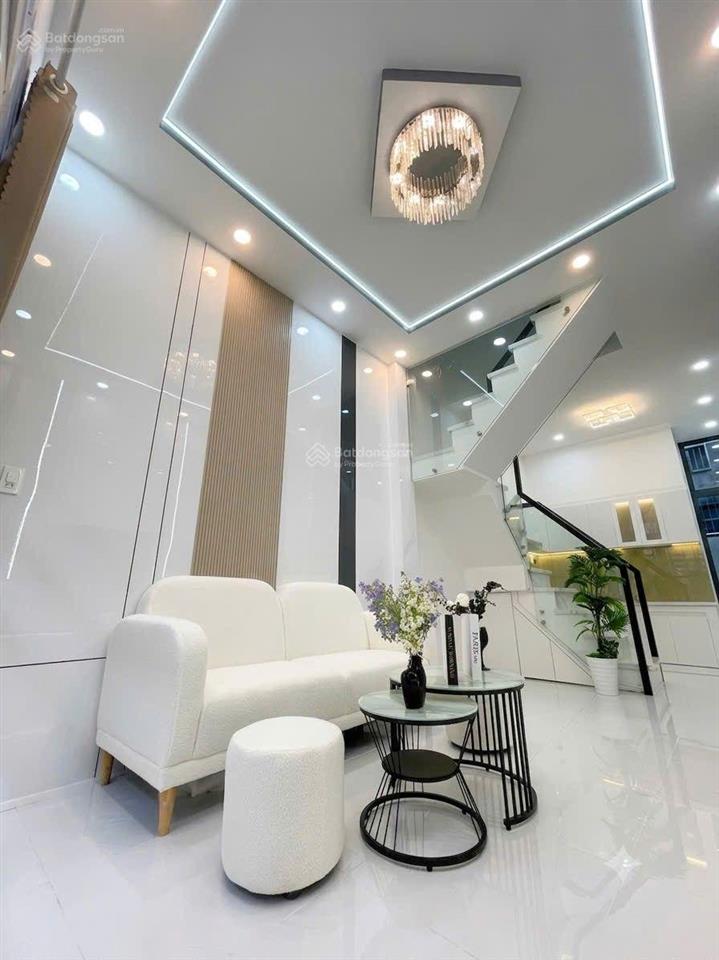 Chỉ 1 tỷ 790 sở hữu nhà 2 tầng full nội thất ngay huỳnh tấn phát, nhà bè