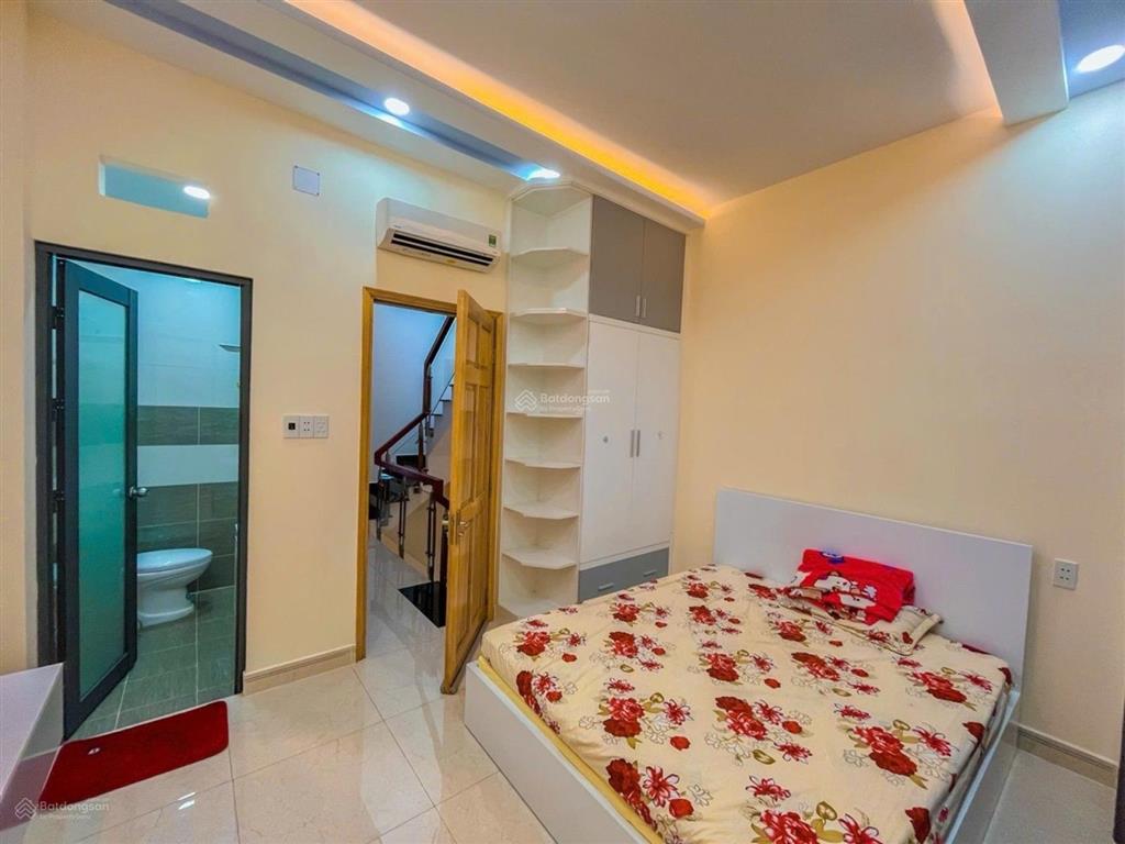 Nhà đẹp 4t, hxh 8m kdc thesun 4pn, sổ hồng hoàn công. nhỉnh 6 tỏi