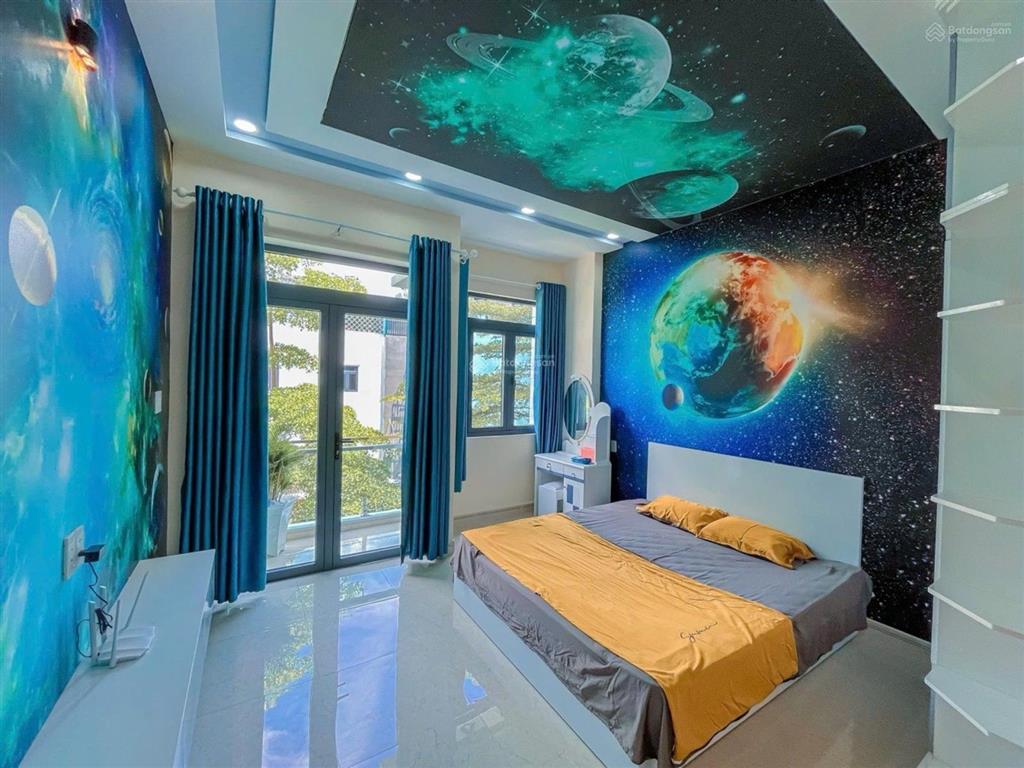 Nhà đẹp 4t, hxh 8m kdc thesun 4pn, sổ hồng hoàn công. nhỉnh 6 tỏi