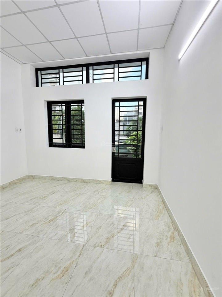 Sát lâm văn bền, phú mỹ hưng quận 7 . chỉ vài củ  thương lượng chính chủ