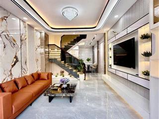 Nhà mới tinh full nội thất xe hơi đỗ cửa chỉ 5,69 tỷ kế q7, qua pmh chỉ 5 phút. nhà 58m2