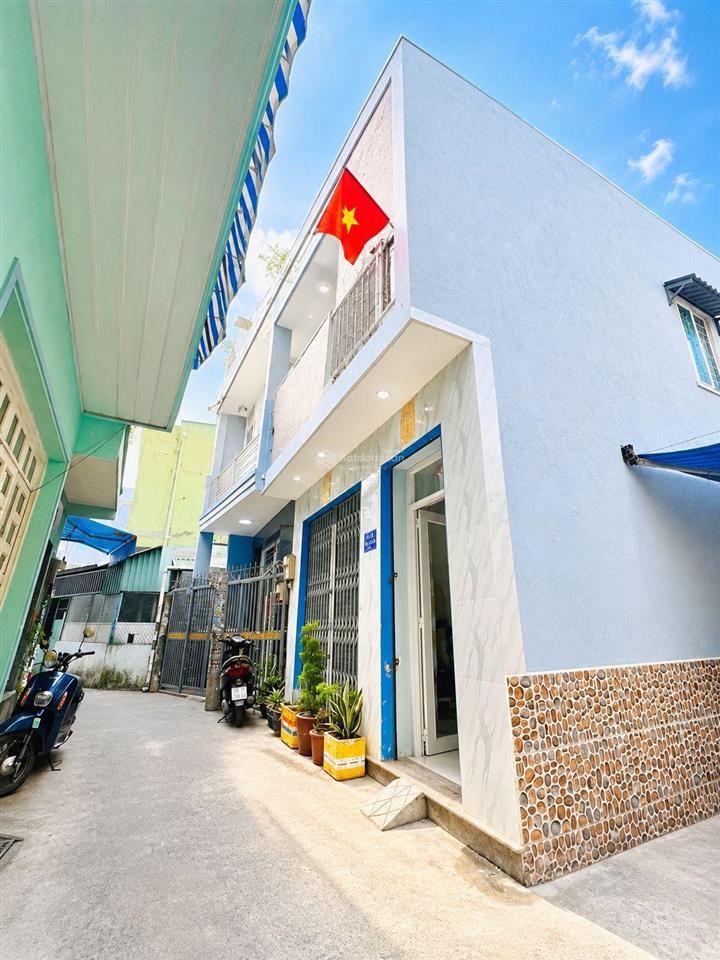 Nhà 2 lầu, ngay himlam thoáng 3 mặt trần xuân soạn, quận 7. chỉ 4 tỷ nhỉnh (tl)