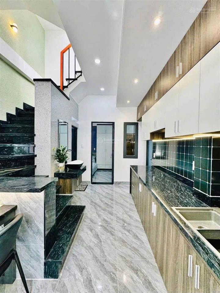 Nhà 104m2 hẻm xe hơi ngay sài gòn mới huỳnh tấn phát, nhà bè.
nhỉnh 5 tỷ xíu
