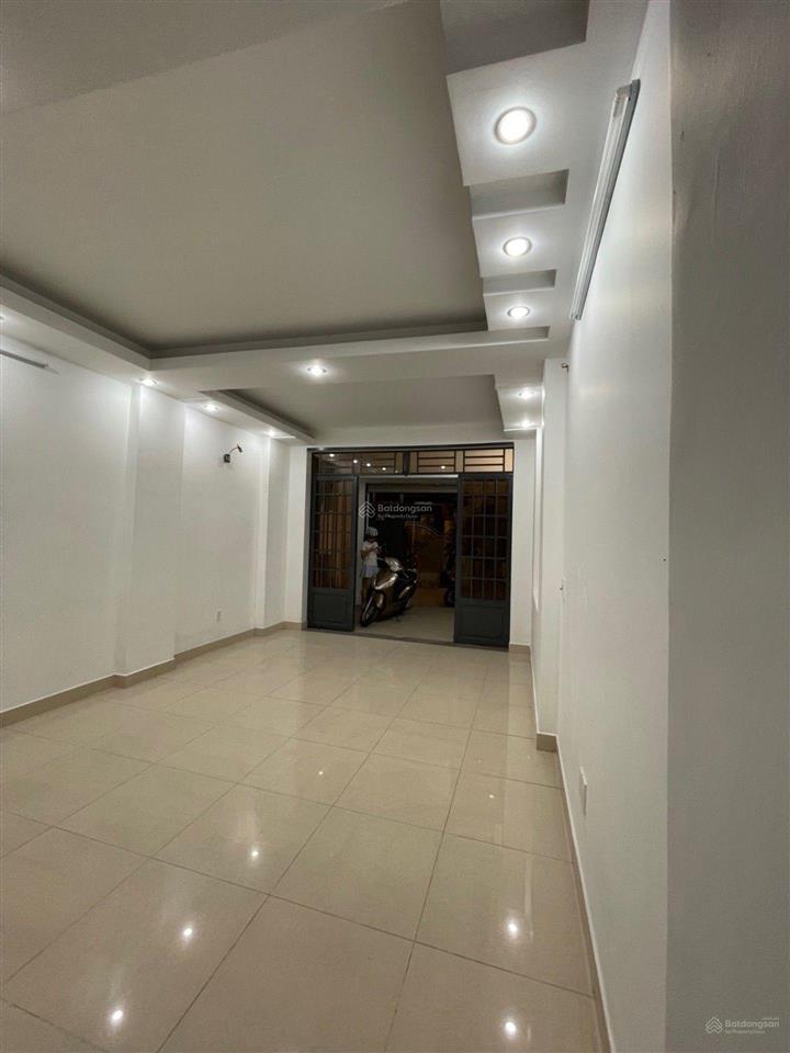 Nhà 2 mặt tiền trước sau xe hơi vào nhà 4 tầng, 5pn hẻm 5m huỳnh tấn phát q7. chỉ 7 tỷ hơn