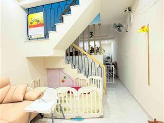 Nhà mới full nt chỉ 4.8 tỷ  2 tầng 2pn , ở ngay sát phú mỹ hưng. p. phú thuận q7 shr. tl