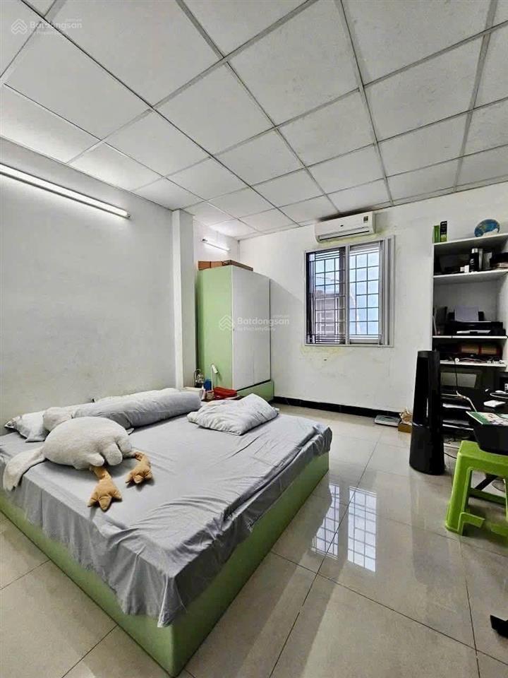 Chủ ngộp chốt nhanh.
nhà bè đào tông nguyên giá mới chỉ 4,1 tỷ. 2 tầng 74m2 hẻm thông kdc thusun