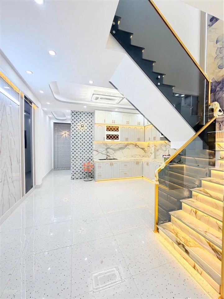 Nhà mới 75m2 full nội thất3pn có phòng ngủ trệt.hxh, qua q7 3p, gần chợ phú xuân.5 đ nhỉnh (tl