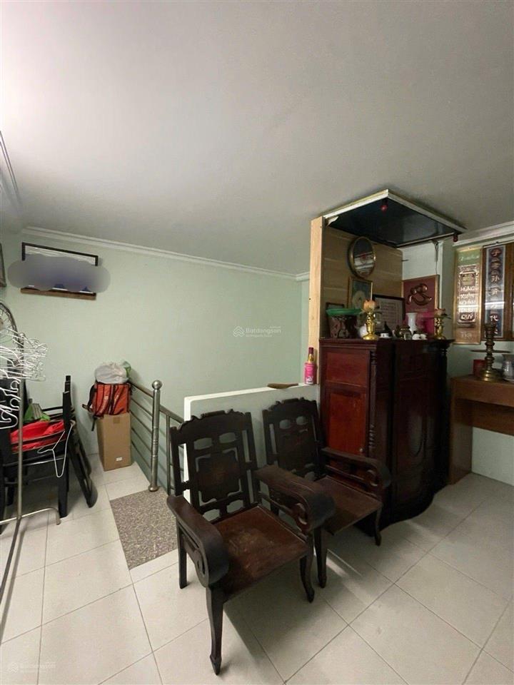 Nhà lô góc gò ô môi phú thuận, gần hoàng quốc việt. 3 tầng 3pn + sân thượng. chỉ 5 tỷ nhỉnh (tl)