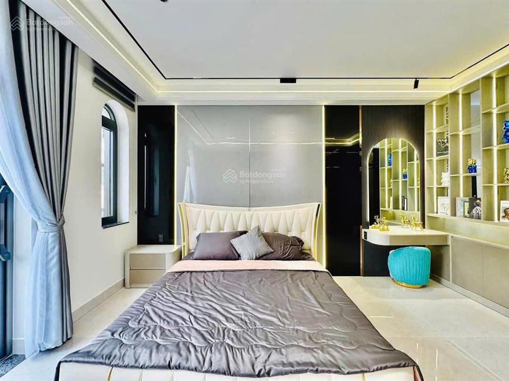 Hẻm 8m  khu vip năm châu  4 tầng, 5x21  cho thuê 40tr/tháng