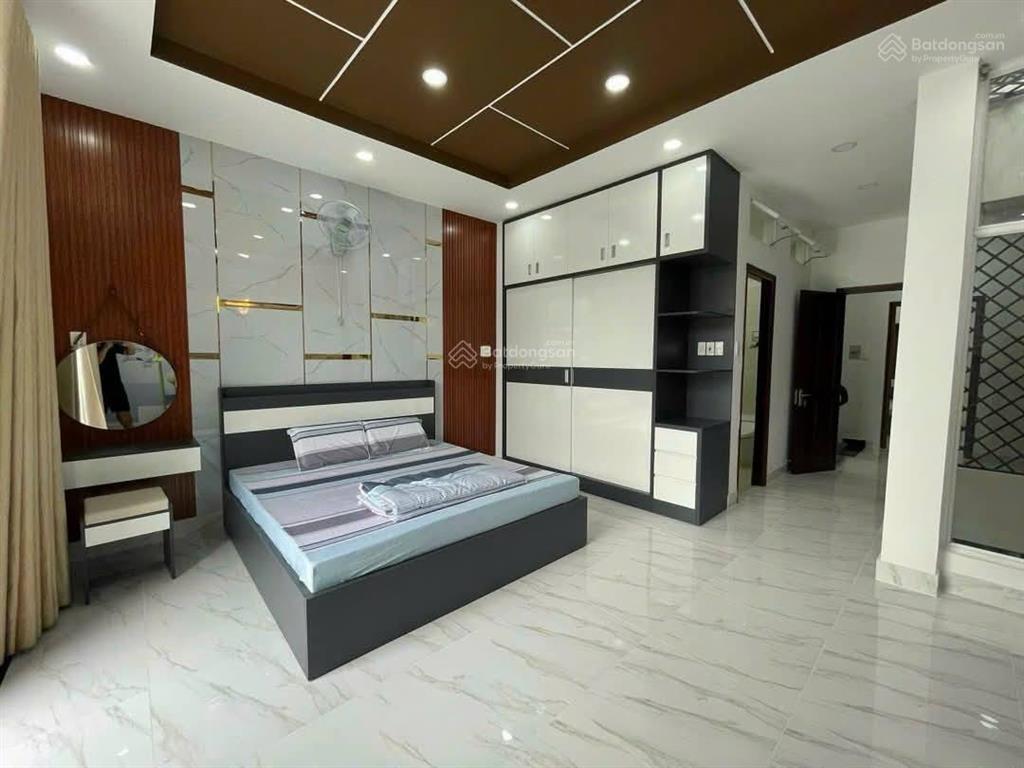 Đường 12m  khu vip trường chinh  5 tầng, 5x16  cam kết chuẩn 100%