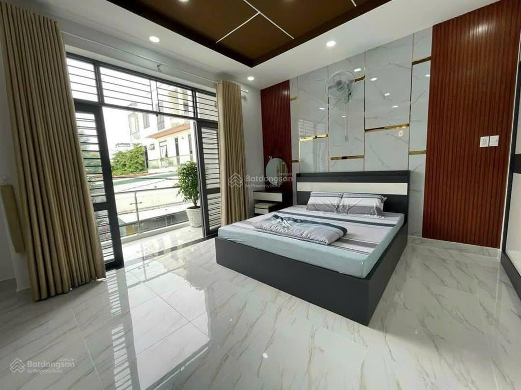 Đường 12m  khu vip trường chinh  5 tầng, 5x16  cam kết chuẩn 100%