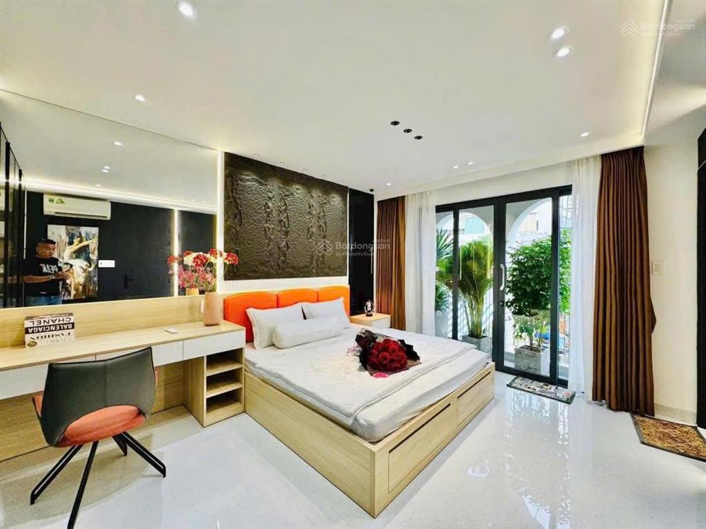 Đường 12m  khu vip k300  5 tầng, 5x19  cam kết chuẩn 100%