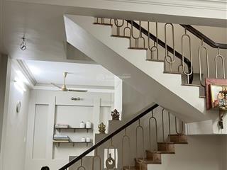 Góc nhà hiếm hưng phú quận 8  ngang 5x11m 2 tầng, 30 bước ra mặt tiền, 4tỷ hơn