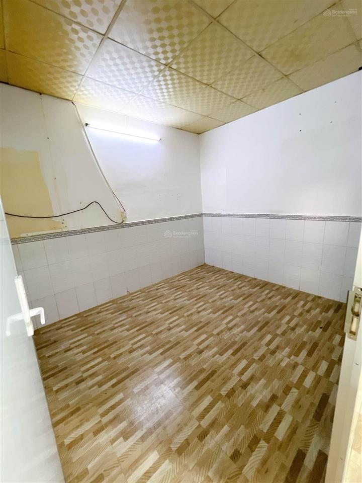 Quận 8 nhà 143m2  nở hậu  đường 8m, giá dưới 50tr/m2?, chủ ngộp nặng