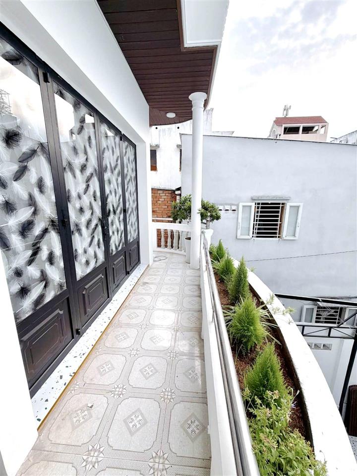 Bán căn chdv đặng chất p2 q8  thu nhập 45tr/tháng  nở hậu hẻm xe hơi 6m