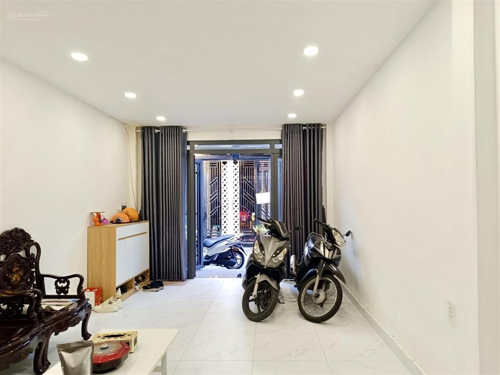 Nhà mới hẻm thông bùi minh trực phạm thế hiển p5 q8, 64m2, 2 tầng, nở hậu, 5.5 tỷ