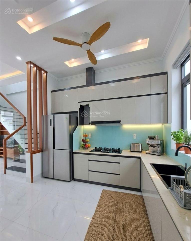 Nhà đẹp rẻ  hơn 3 tỷ  shr  hxh  dtsd 72m2  hậu giang, 2 tầng, trung tâm quận 6, giáp quận 5