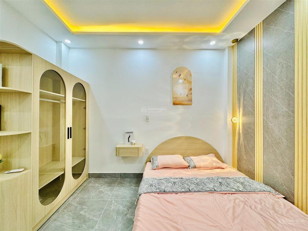 Xuất cảnh bán gấp  bán nhà tăng bạt hổ 31m² 3 tầng  5.75 tỷ