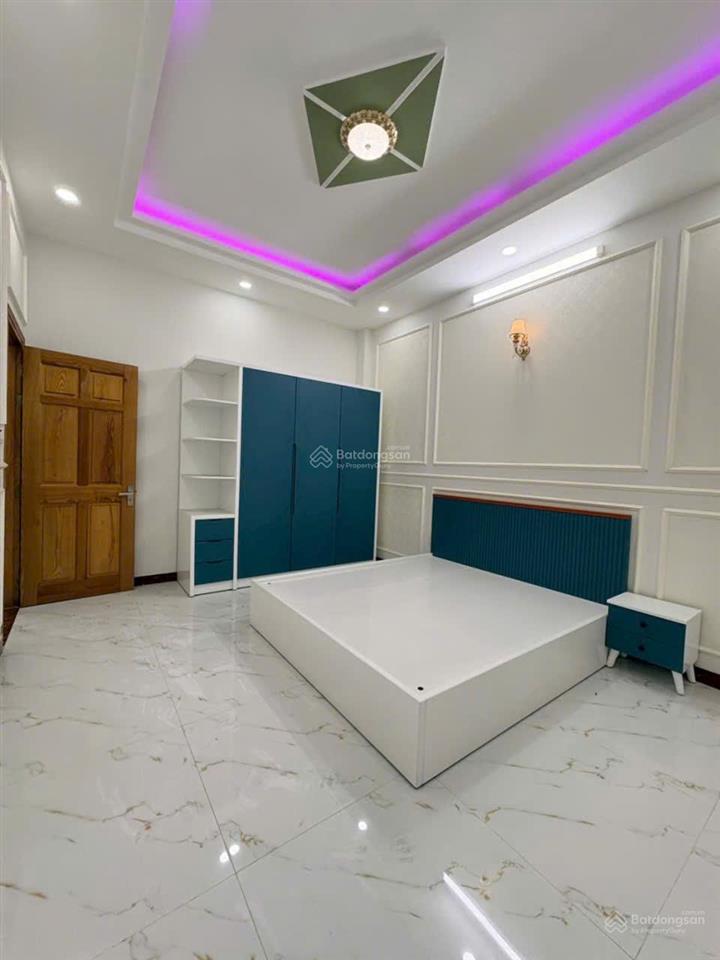 Bán nhà mới chưa qua sử dụng sổ hồng riêng