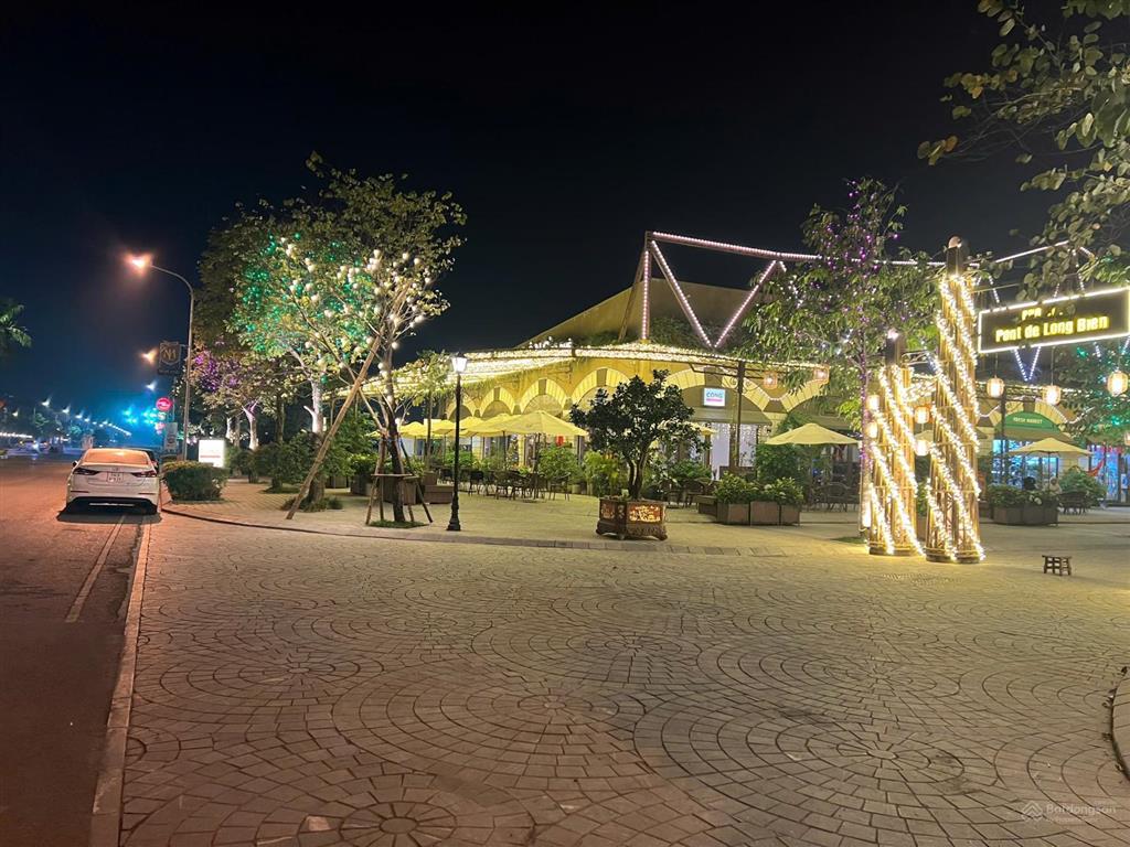 Bán biệt thự kdt mailand hanoi city nơi ước đến chốn mong về 240 triệu/ m2, 270m2 nội thất rất đẹp