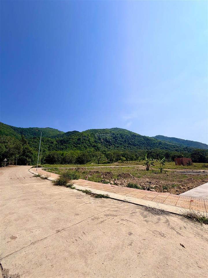 Đất nền full thổ cư  sổ riêng  đường ô tô đón sóng hạ tầng tây nha trang chỉ 750tr/nền
