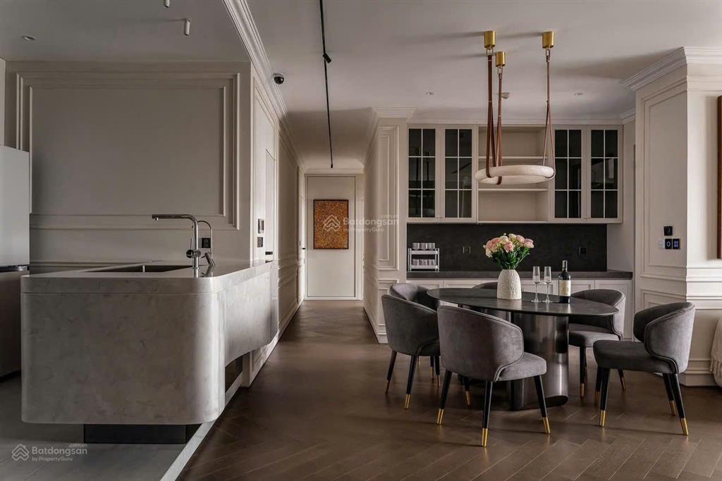 Bán cc res 11, lạc long quân, q11, 5 tỷ, 72m2, 2pn + 2wc hàng hiếm (sổ hồng).  0932 132 *** hiển