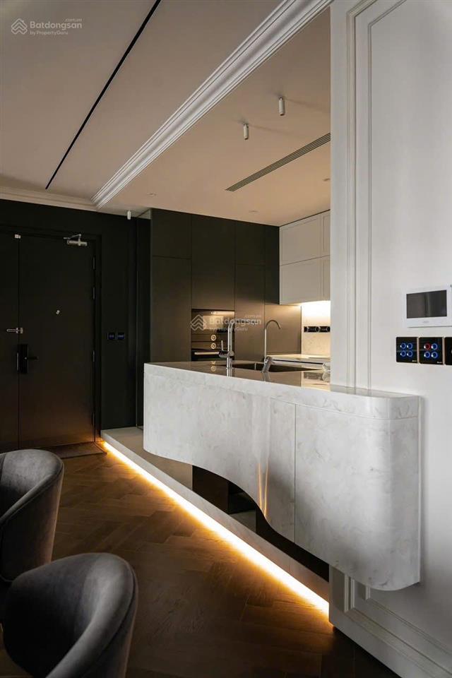 Cho thuê gấp ch 3pn, 2 wc 120m², 13 triệu vnd tại remax plaza, q6, hcm.  0932 132 *** gặp hiển