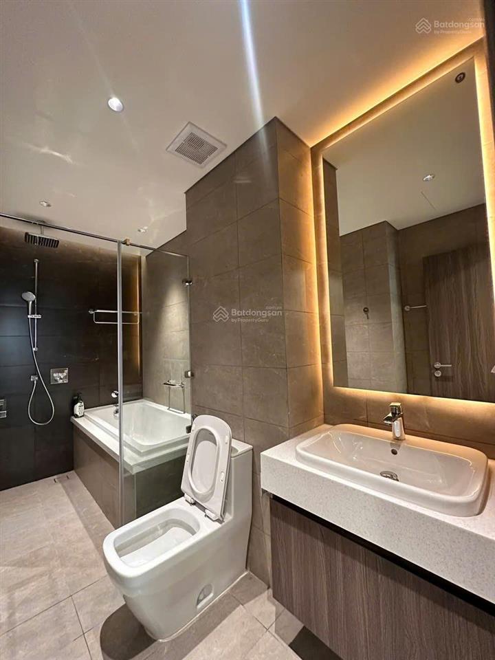 Cho thuê gấp chcc sky center, 15 triệu, 80m², 2pn, 2wc, tân bình, hcm.  0932 132 *** gặp hiển