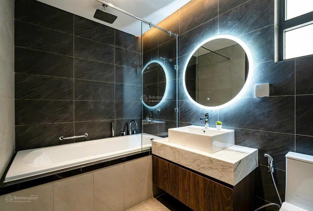 Cho thuê căn hộ cc 1pn 1wc tại screc tower quận 3, 11 triệu vnd, 55 m2.  0932 132 *** gặp hiển