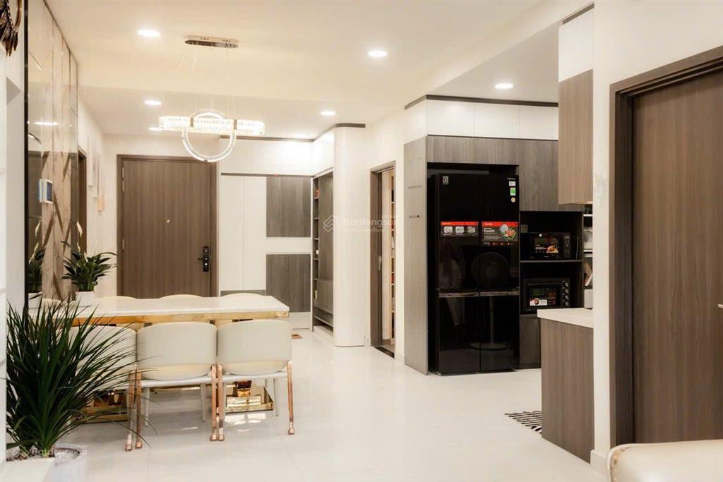 Cho thuê căn hộ 2pn 2wc 75m2, 16 triệu tại rivera park sài gòn, q10, hcm.  0932 132 *** gặp hiển
