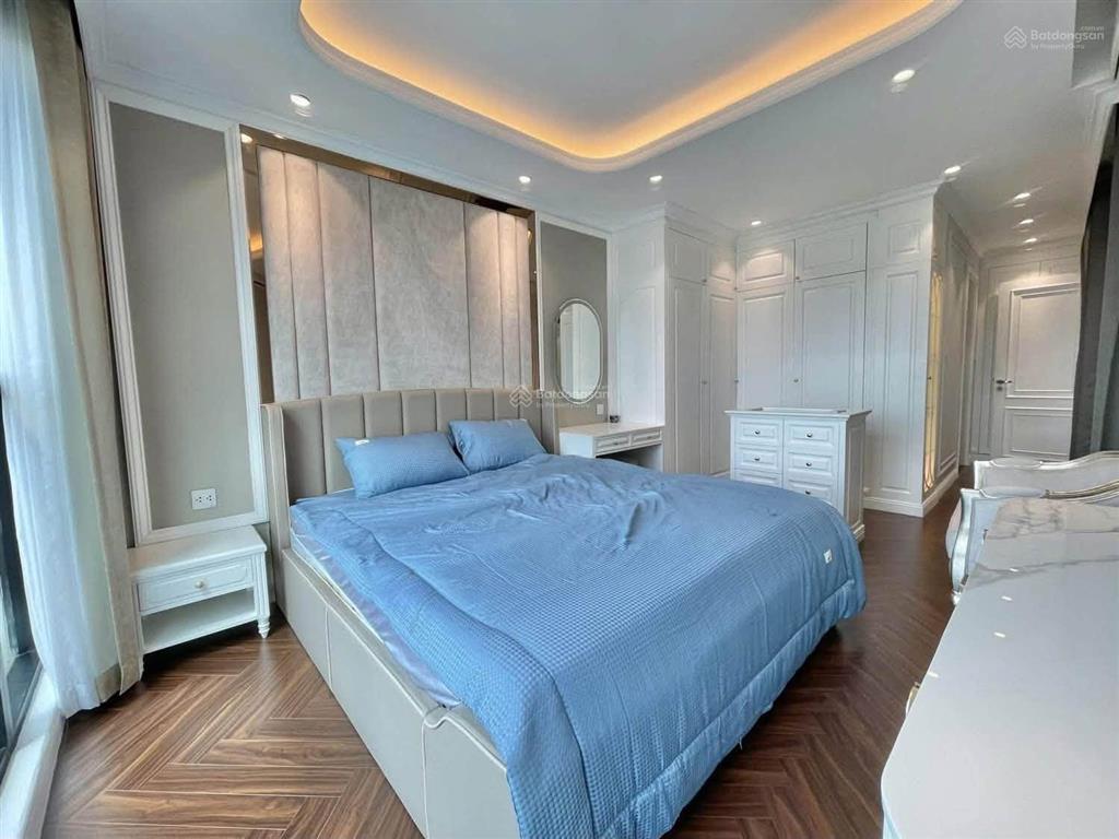 Cho thuê gấp cc 2pn, 1wc, 63m2, 14 triệu tại rivera park sài gòn, q10,hcm. 0932 132 *** gặp hiển