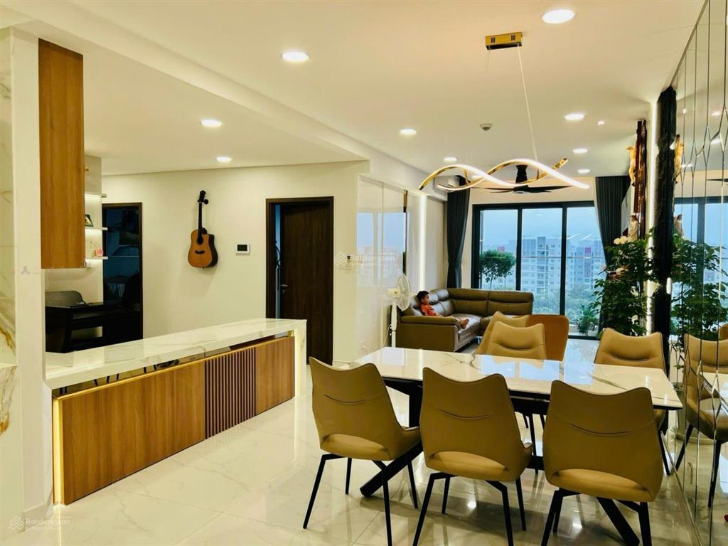 Cho thuê ch 3pn, 2wc, 120m2 tại the flemington, 23 triệu vnd, căn góc 2 ban công siêu đẹp.