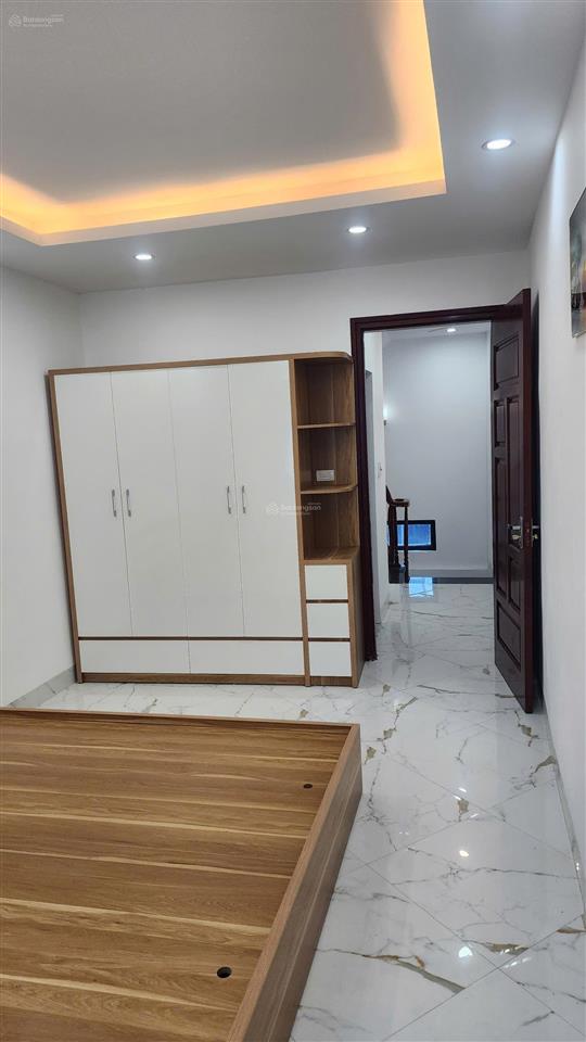 Chính chủ gửi bán nhà 4 tầng mới full đồ chỉ 4ty2 ngay cầu mai lĩnh ngay ngõ oto 8m
