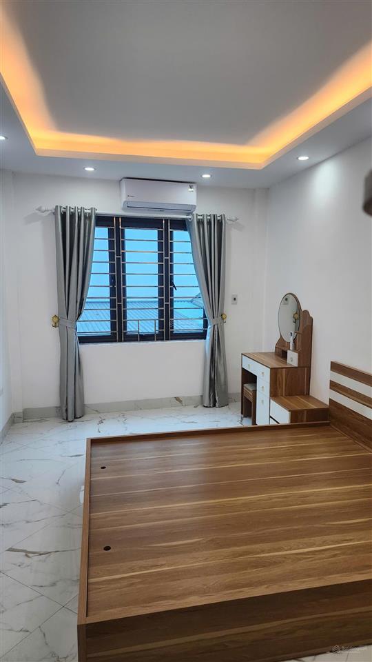 Chính chủ gửi bán nhà 4 tầng mới full đồ chỉ 4ty2 ngay cầu mai lĩnh ngay ngõ oto 8m