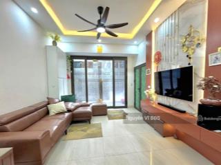 Nhà mới lô góc full đồ lô góc 5 tầng 31m mậu lương kiến hưng hà đông 8.9 tỷ nở hậu