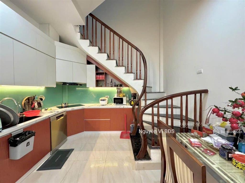 Nhà mới lô góc full đồ lô góc 5 tầng 31m mậu lương kiến hưng hà đông 8.9 tỷ nở hậu