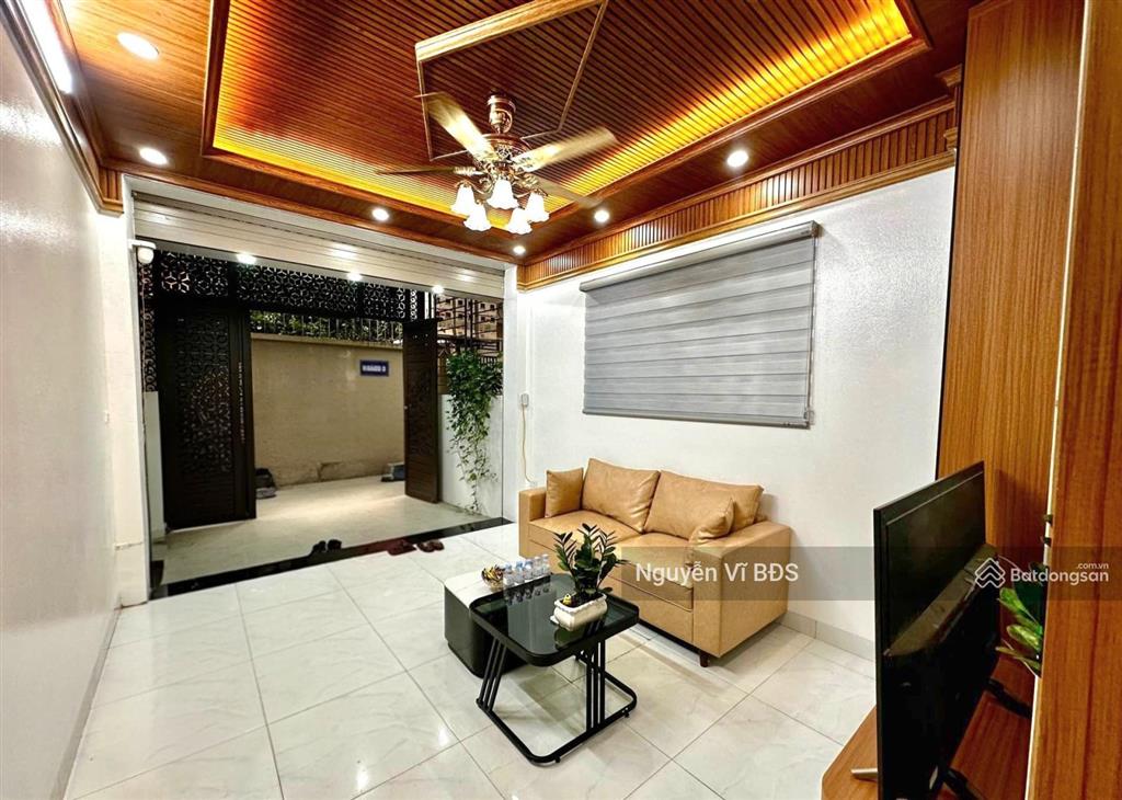 Chính chủ gửi bán nhà đẹp 5 tầng 44m lô góc full đồ quang trung hà đông full đồ chỉ 9ty8