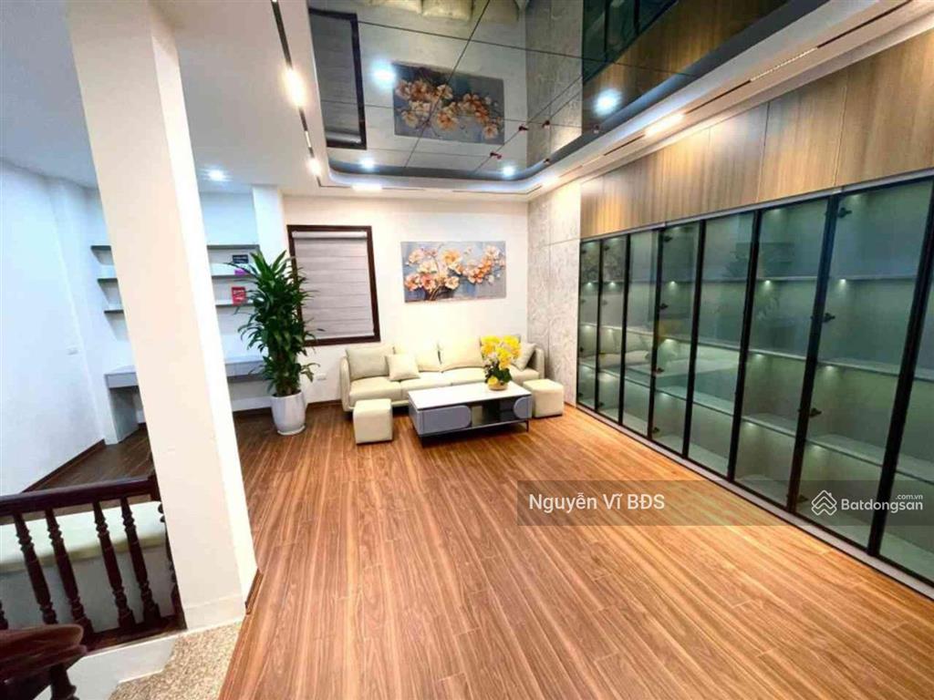 Chưa tới 6 tỷ nhà đẹp mt 6m sở hữu nhà đẹp gần phố bà triệu hà đông