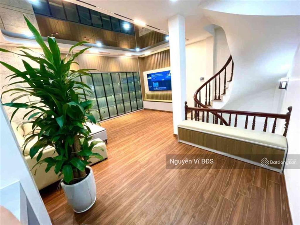 Chưa tới 6 tỷ nhà đẹp mt 6m sở hữu nhà đẹp gần phố bà triệu hà đông