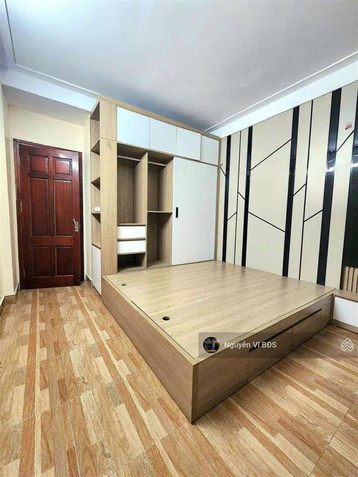 Gia đình cần bán nhà dân xây 5 tầng  full đồ  yên bình, yên nghĩa, hà đông 4ty3 có thương lượng