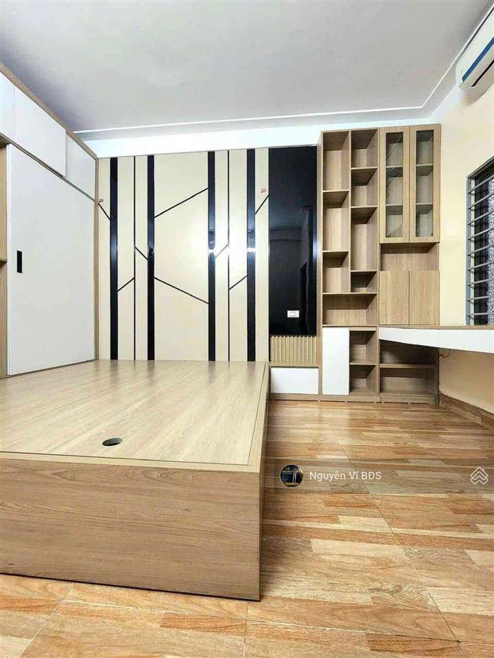 Gia đình cần bán nhà dân xây 5 tầng  full đồ  yên bình, yên nghĩa, hà đông 4ty3 có thương lượng