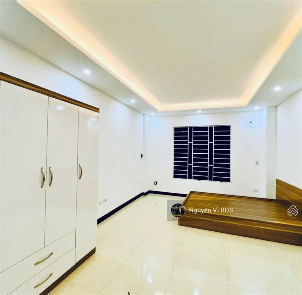 Gia đình cần bán nhà 4t dt 30m2 4ty6 tại yên nghĩa hà đông full đồ