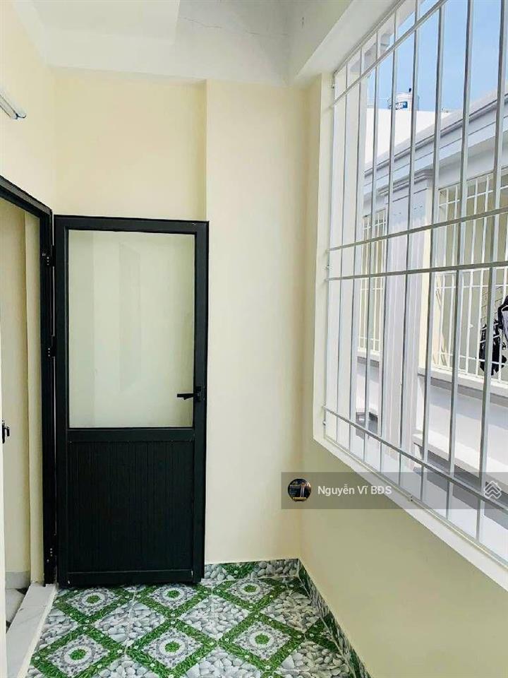 Gia đình cần bán nhà 4t dt 30m2 4ty6 tại yên nghĩa hà đông full đồ