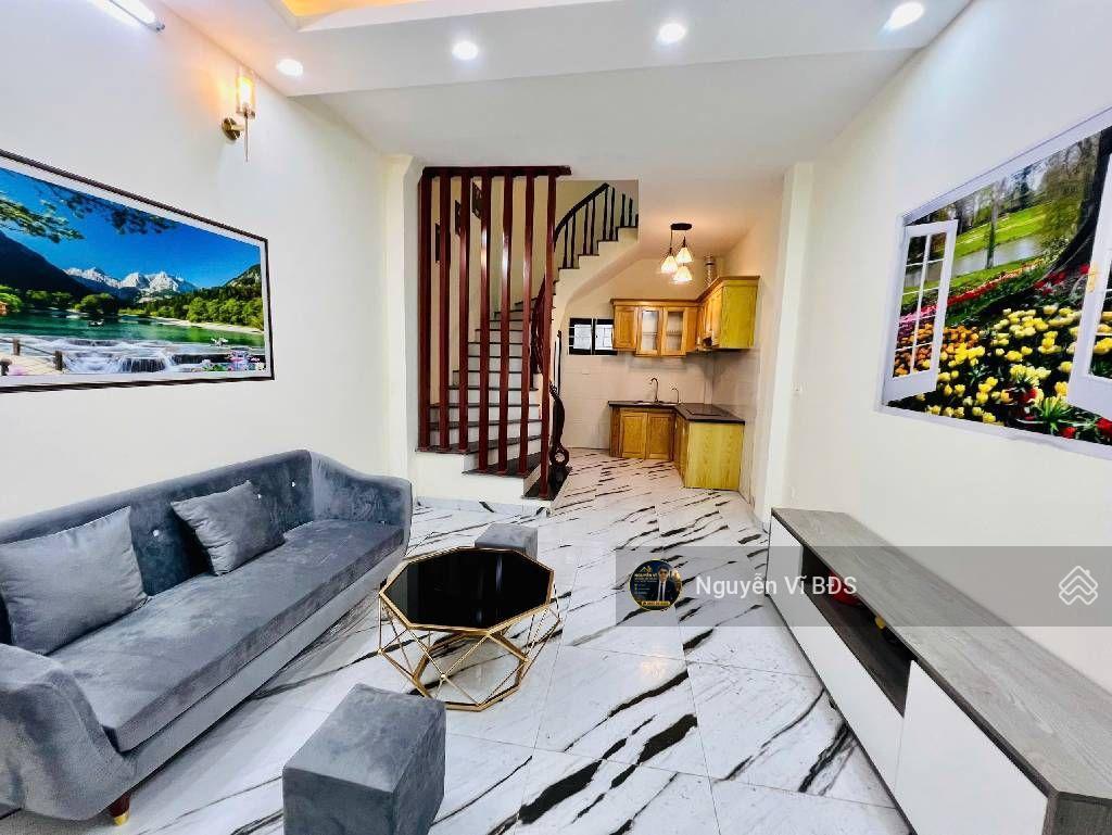 Gia đình cần bán nhà 4t dt 30m2 4ty6 tại yên nghĩa hà đông full đồ