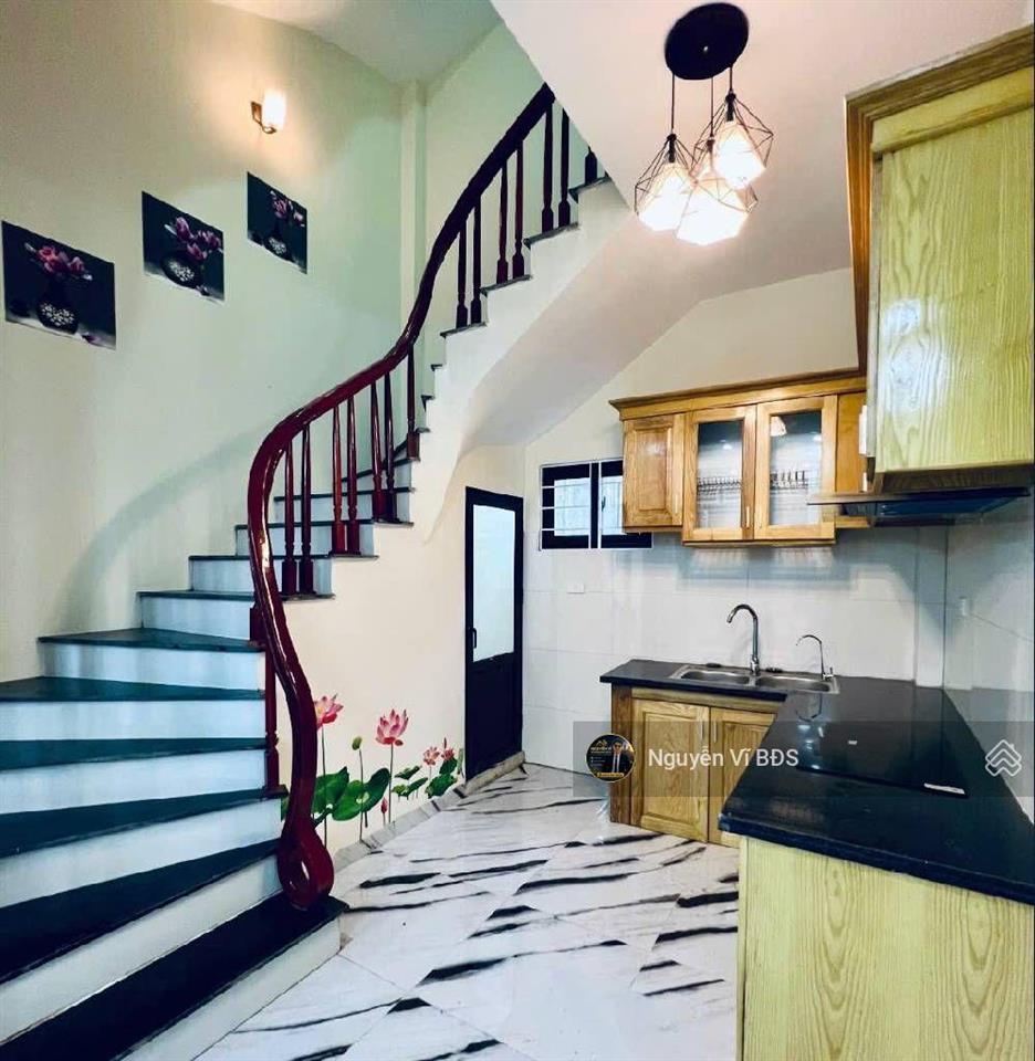 Gia đình cần bán nhà 4t dt 30m2 4ty6 tại yên nghĩa hà đông full đồ