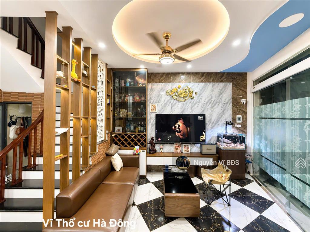 Chưa tới 6 tỷ bán gấp nhà đẹp kiến hưng hà đông, lô góc dt gần 40m2, mt 5m, nở hậu