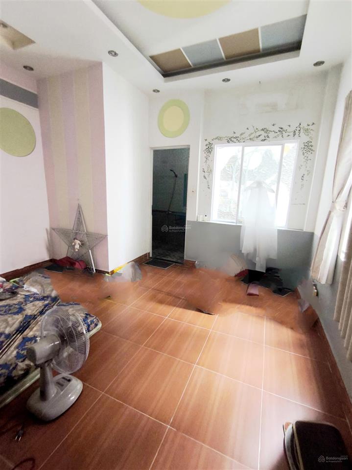 Chính chủ cho thuê phòng máy lạnh cửa sổ giá sinh viên tân bình gần công viên lê thị riêng