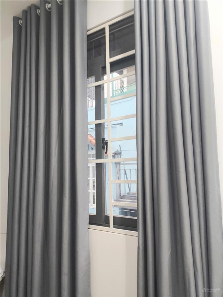Chính chủ cho thuê phòng full nội thất, cửa sổ to thích quảng đức, phú nhuận